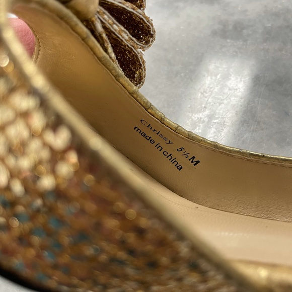 J. Renee Peep Toe Formal Wedge Sz: 5.5 - Picture 5 of 7